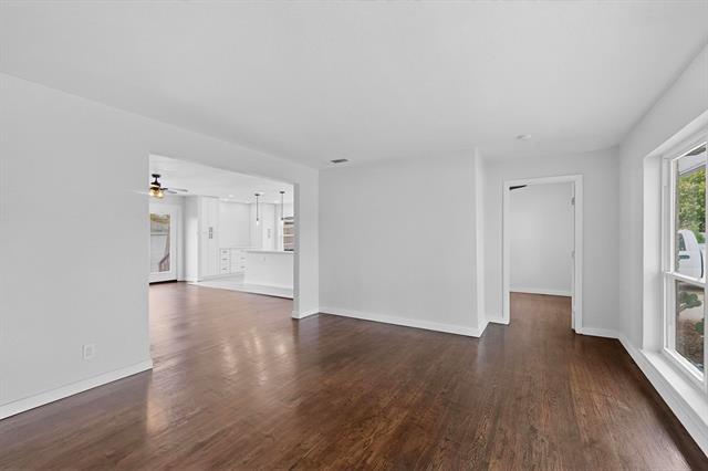 Building Photo - 2812 San Medina Ave