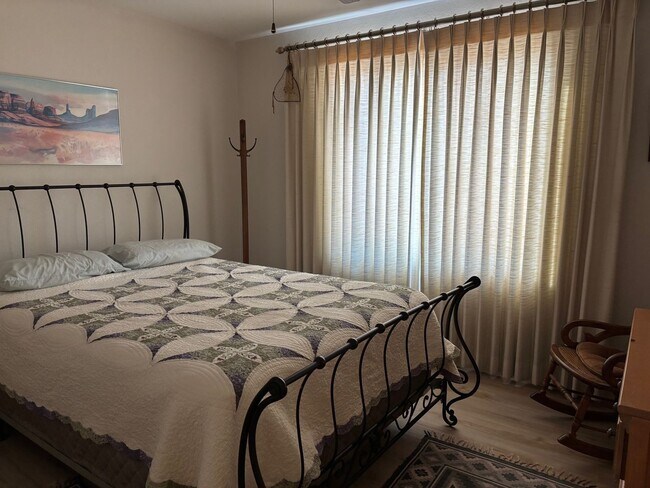 Building Photo - Welcome to this charming 2-bedroom, 2-bathroom home located in the desirable Leisure World a 45+ ...