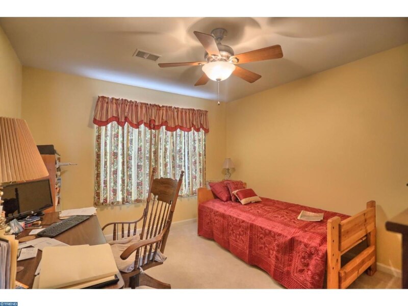Building Photo - 106 N Savanna Dr