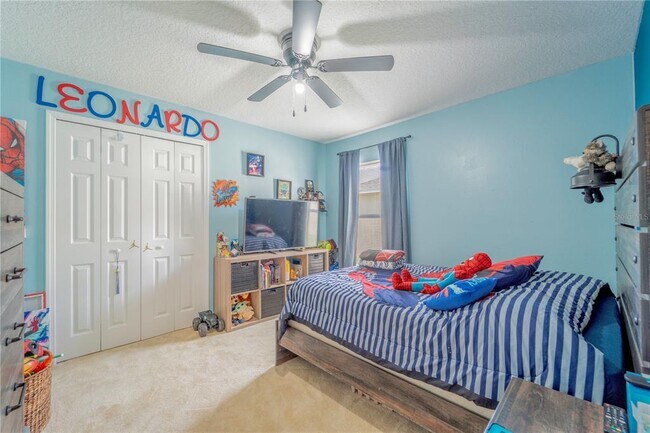 Building Photo - 525 Ridges Dr