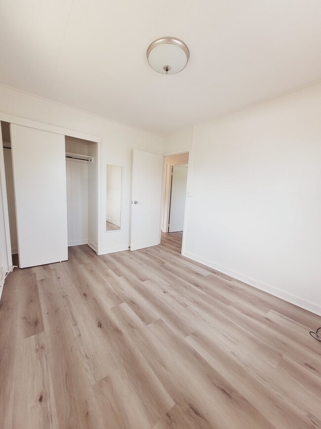 Building Photo - 41-536-536 Kumuhau St