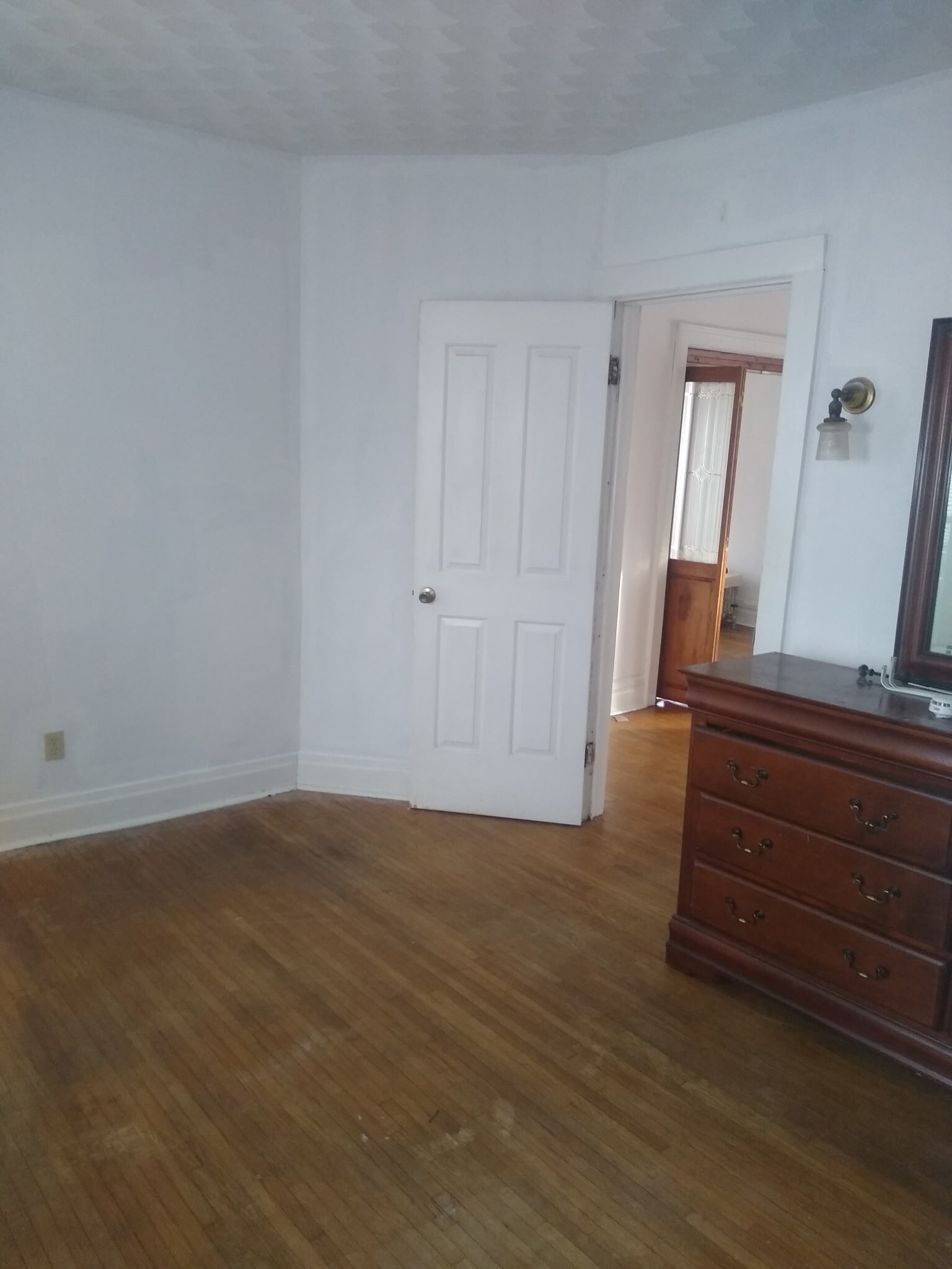 Building Photo - 175 Eagle St