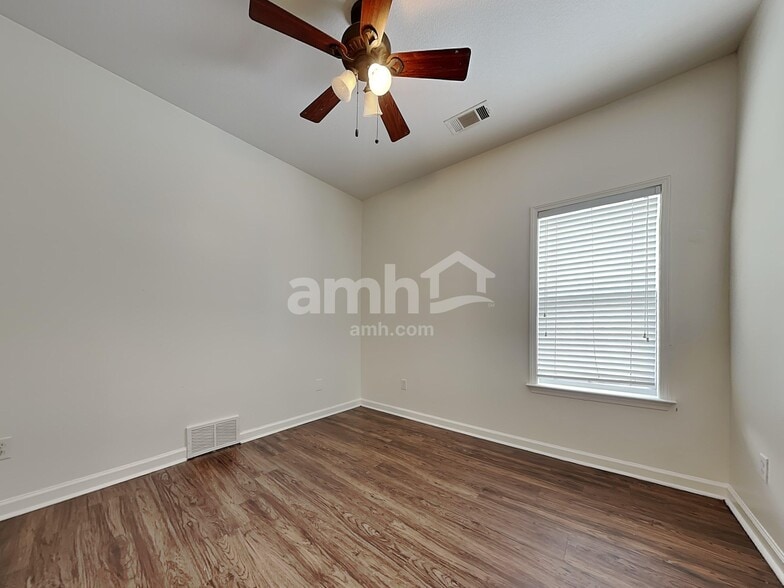 Building Photo - 1285 Macon Hall Rd