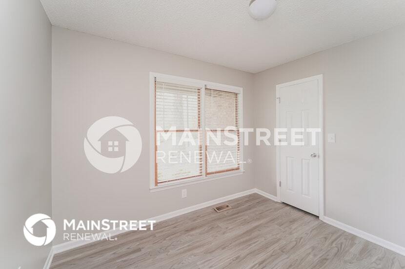 Building Photo - 1111 Woodhaven Dr