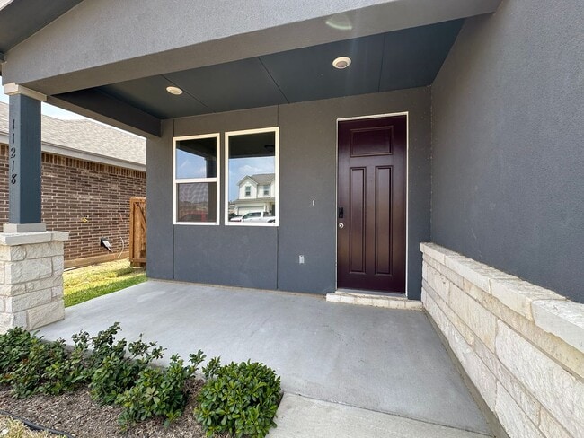 Building Photo - Newly constructed 4bd Home in Villas San A...