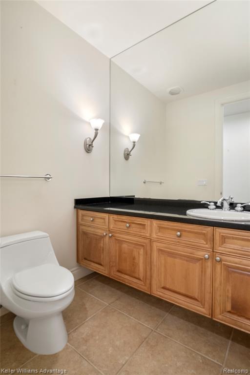 Building Photo - 47611 Manorwood Dr