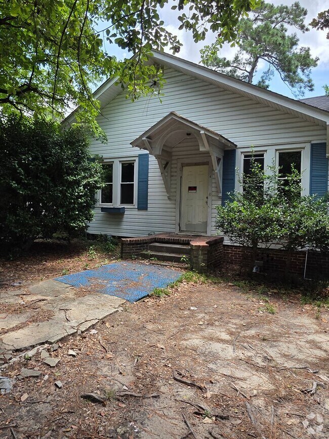 Building Photo - 2BR/2BA Cottage