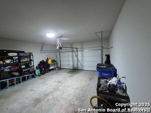 Building Photo - 163 Honey Oak Ln