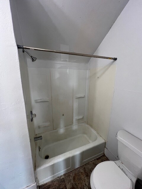 Building Photo - 1444 Woodland Ave NW