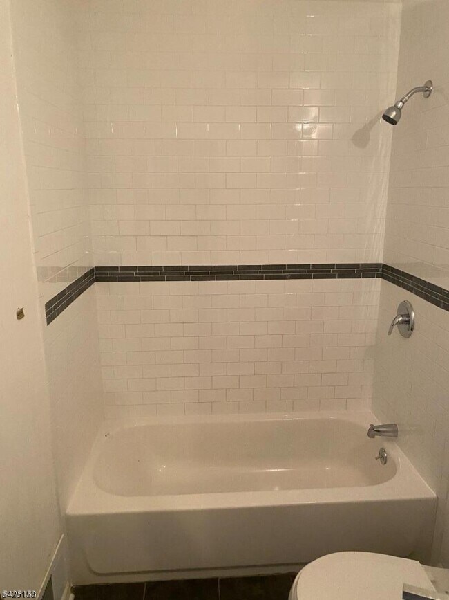 Building Photo - 7 Rutgers Dr