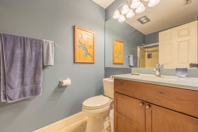 Building Photo - Price Reduction! Spacious Townhome with po...