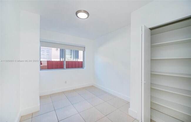 Building Photo - 732 82nd St