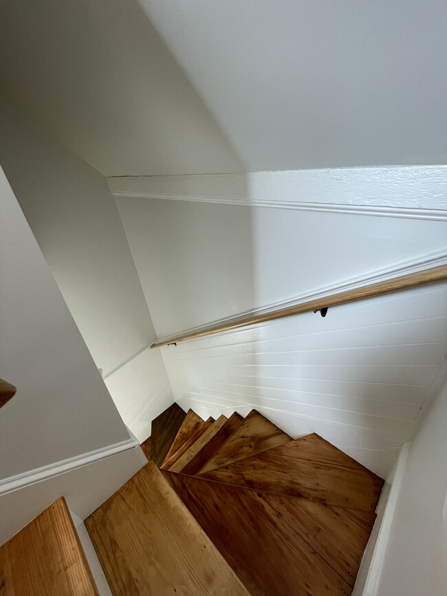 Third Floor Loft Back Interior Stairwell - 18 North St