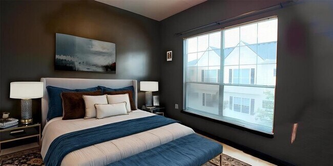 Building Photo - 9200 Westheimer Rd