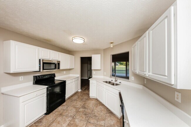 Building Photo - 524 Legacy Park Dr