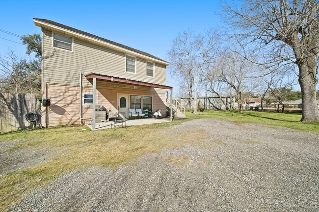 Building Photo - 7357-7352 Brace St