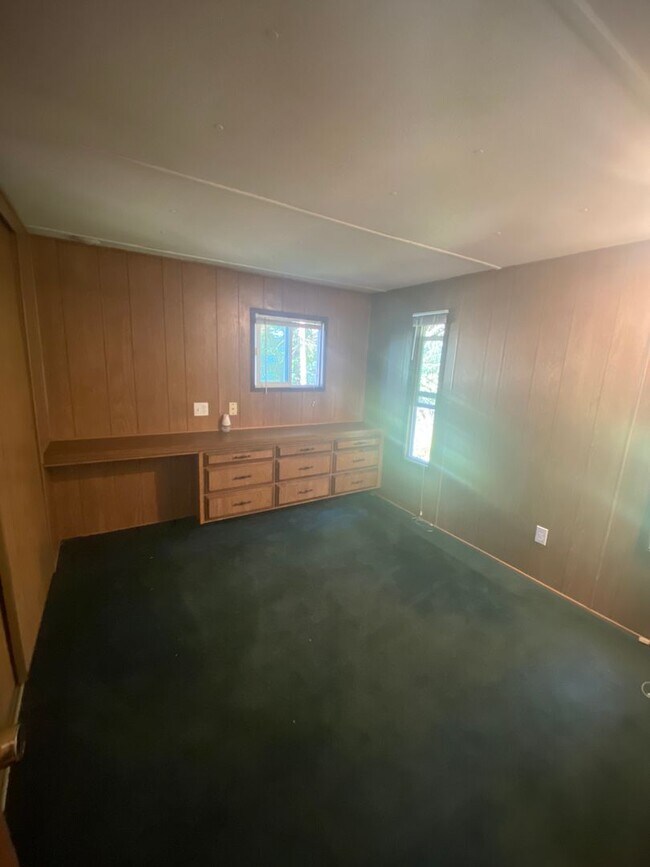 Building Photo - Manufactured Home In Bayview (APP#171)