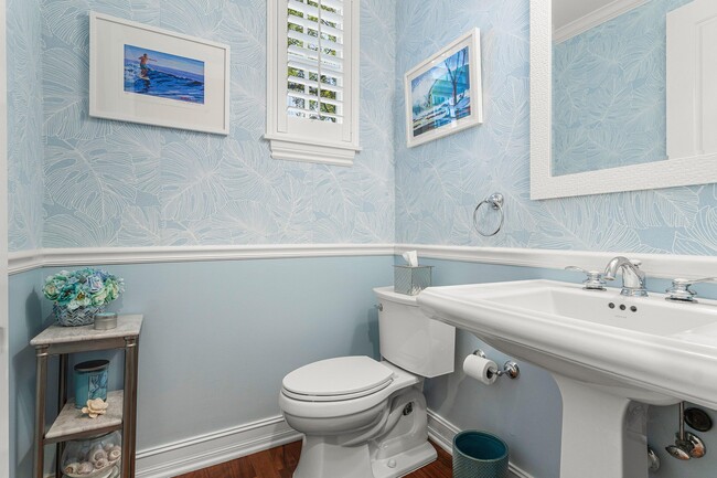 Building Photo - 75 NE 5th Ave