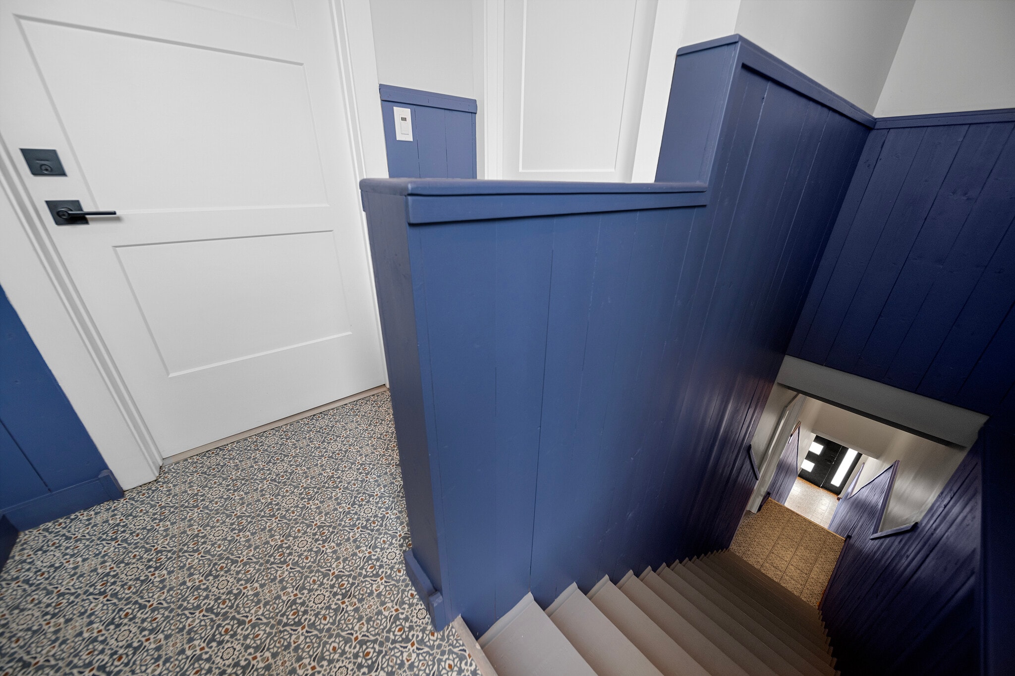 Building Photo - 1320 W 19th St