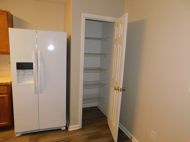 Building Photo - 3131 Decapolis Dr