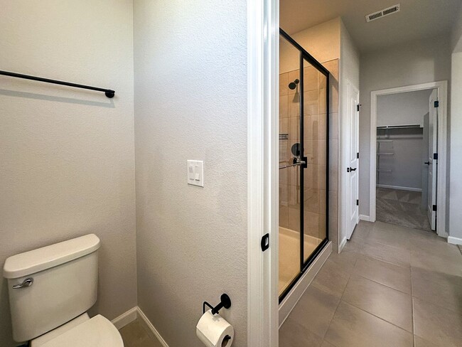 Building Photo - Alder Creek 3bd 2.5ba paired home for rent!