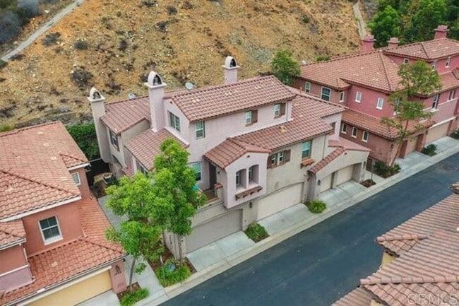 Building Photo - 1436 Clearview Way