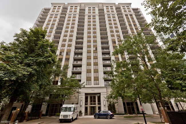 Building Photo - 1 br, 1 bath Condo - 1322 S Prairie Ave