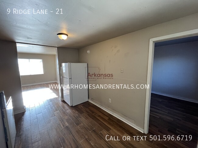 Building Photo - 9 Ridge Ln