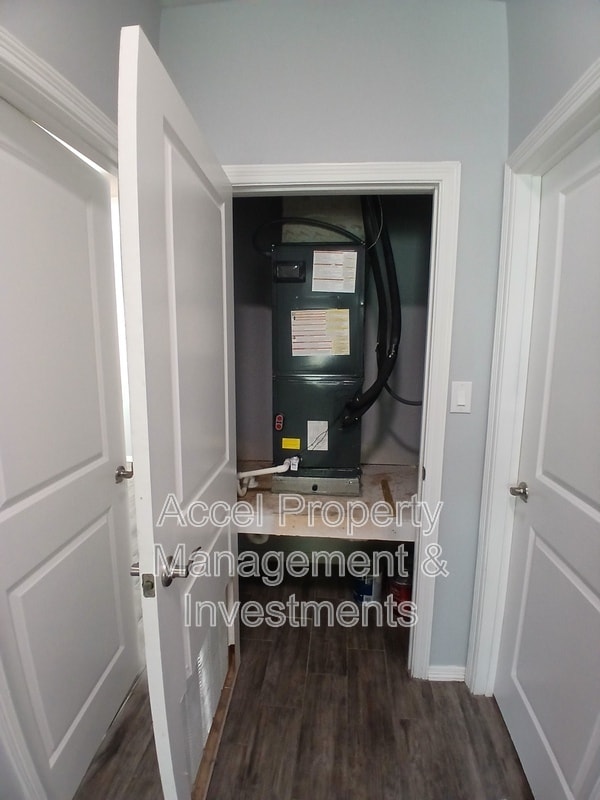 Building Photo - 1805 Cari Nicole Ave