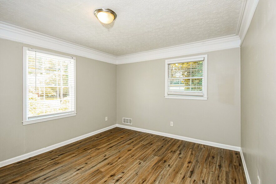 Building Photo - 1622 Blackwell Rd