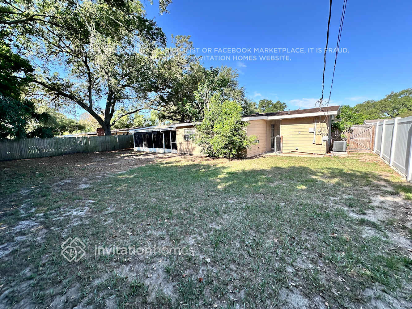 Building Photo - 907 Skyview Dr