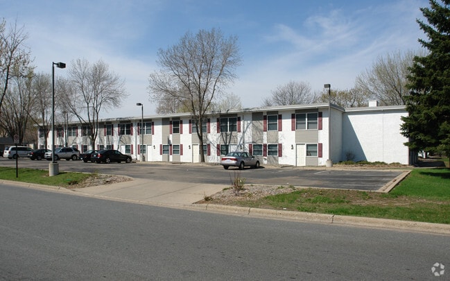 Building Photo - Wedgewood Condominiums