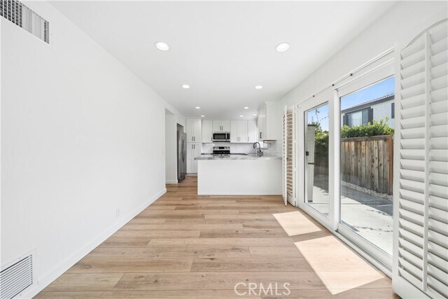 Building Photo - 2524 Elden Ave