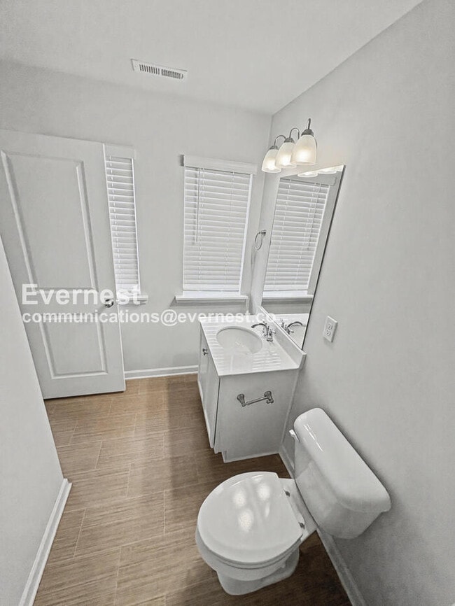 Building Photo - Limited Time Special Offer / 4-Bed, 3.5-Bath Home with Attached Garage / Pet-Friendly / Vouchers ...