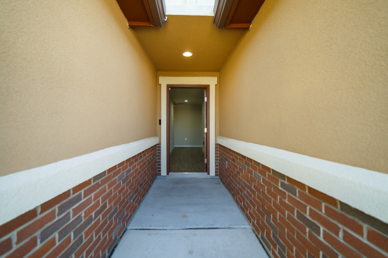 Building Photo - 10126 Relic Oaks