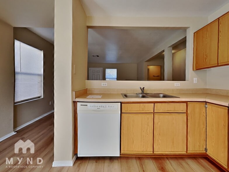 Building Photo - 11791 W Aster Dr