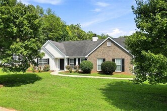 Building Photo - 465 Camella Cir