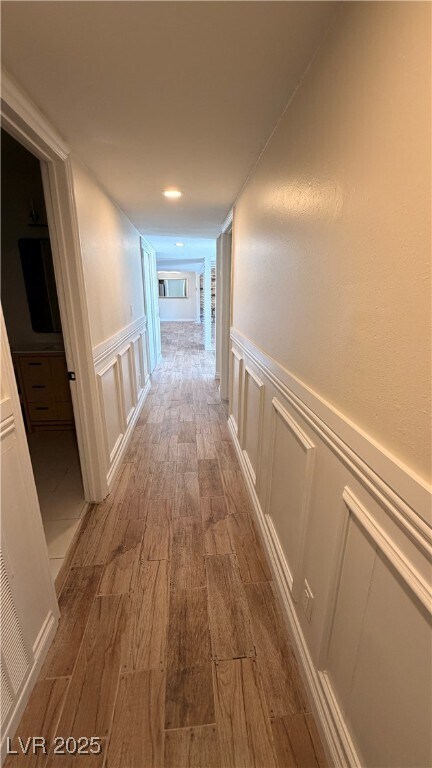 Building Photo - 1819 S Beverly Way