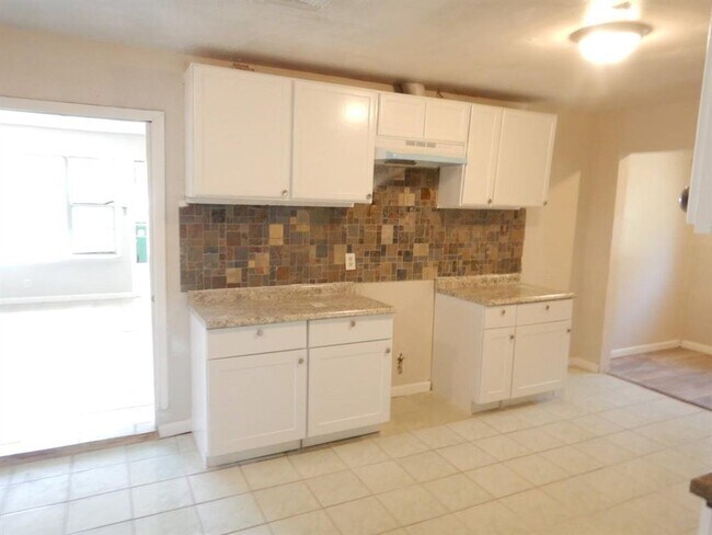 Building Photo - 419 Gammon Dr