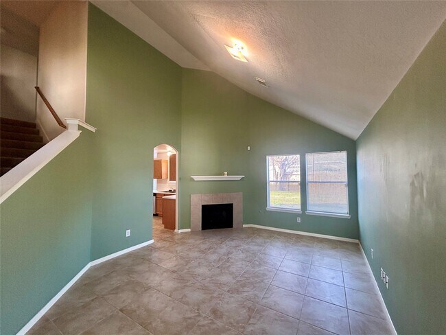 Building Photo - 19718 River Pointe Ln