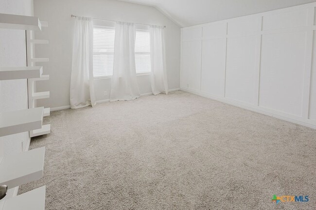 Building Photo - 632 Ridge Meadow Dr