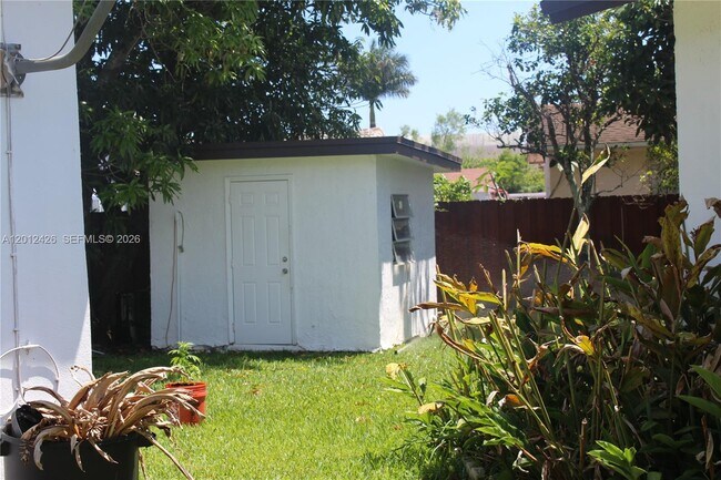 Building Photo - 30724 SW 154th Ct