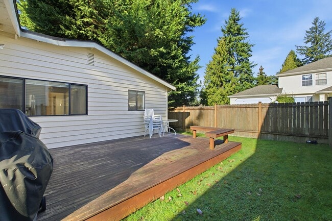 Building Photo - Charming 3 bed/1bath Lynnwood Home