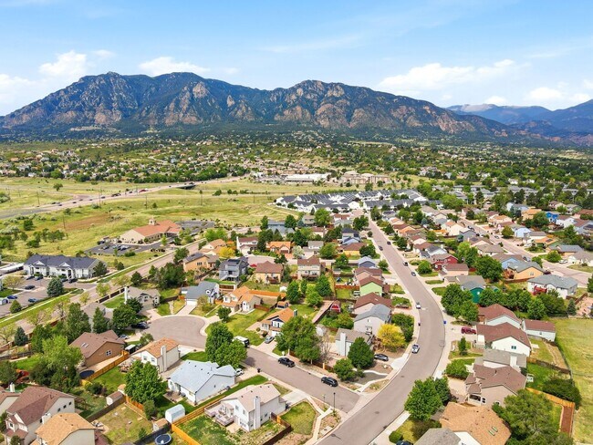 Building Photo - 1108 Scarlet Oak Dr