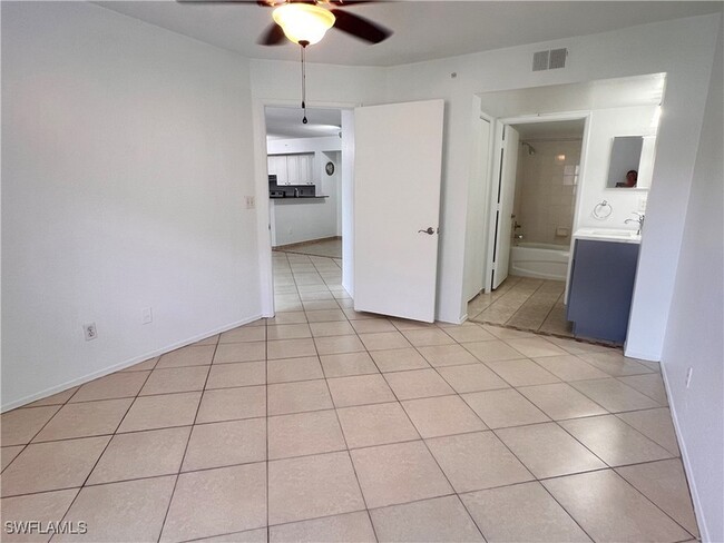Building Photo - 8235 Ibis Club Dr