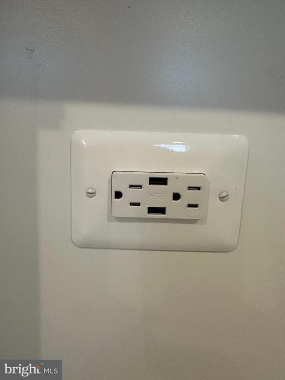 Building Photo - 106 Telluride Wy