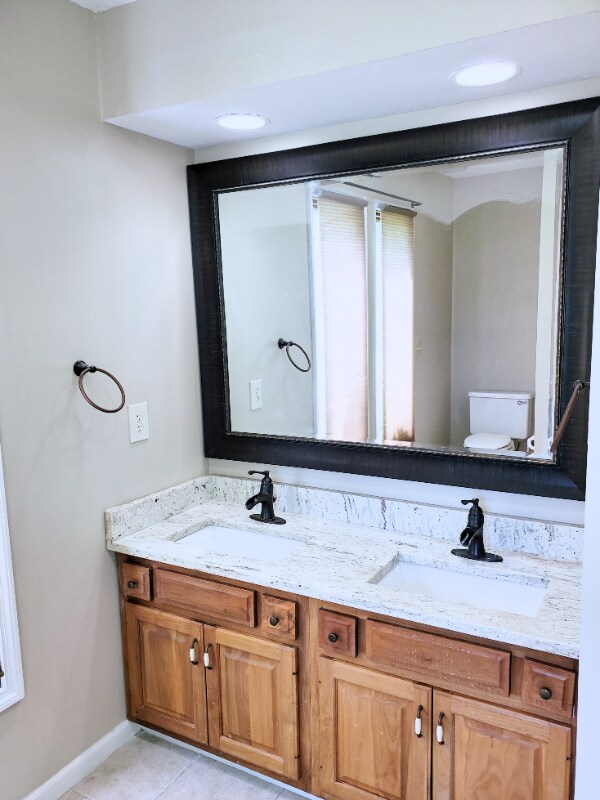 Building Photo - 5990 Kirkwall Ct W