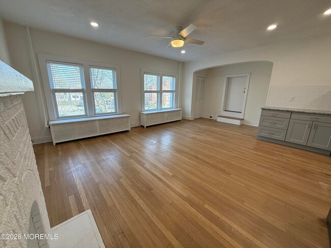 Building Photo - 1409 Wickapecko Dr