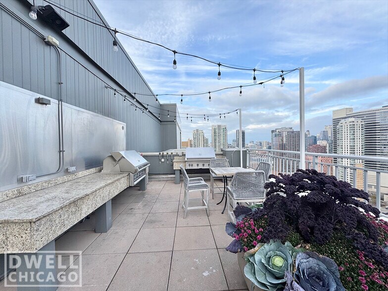 Building Photo - 161 N Jefferson St