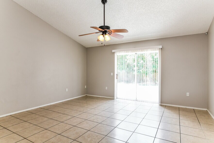 Building Photo - 1512 Lake Thomas Loop